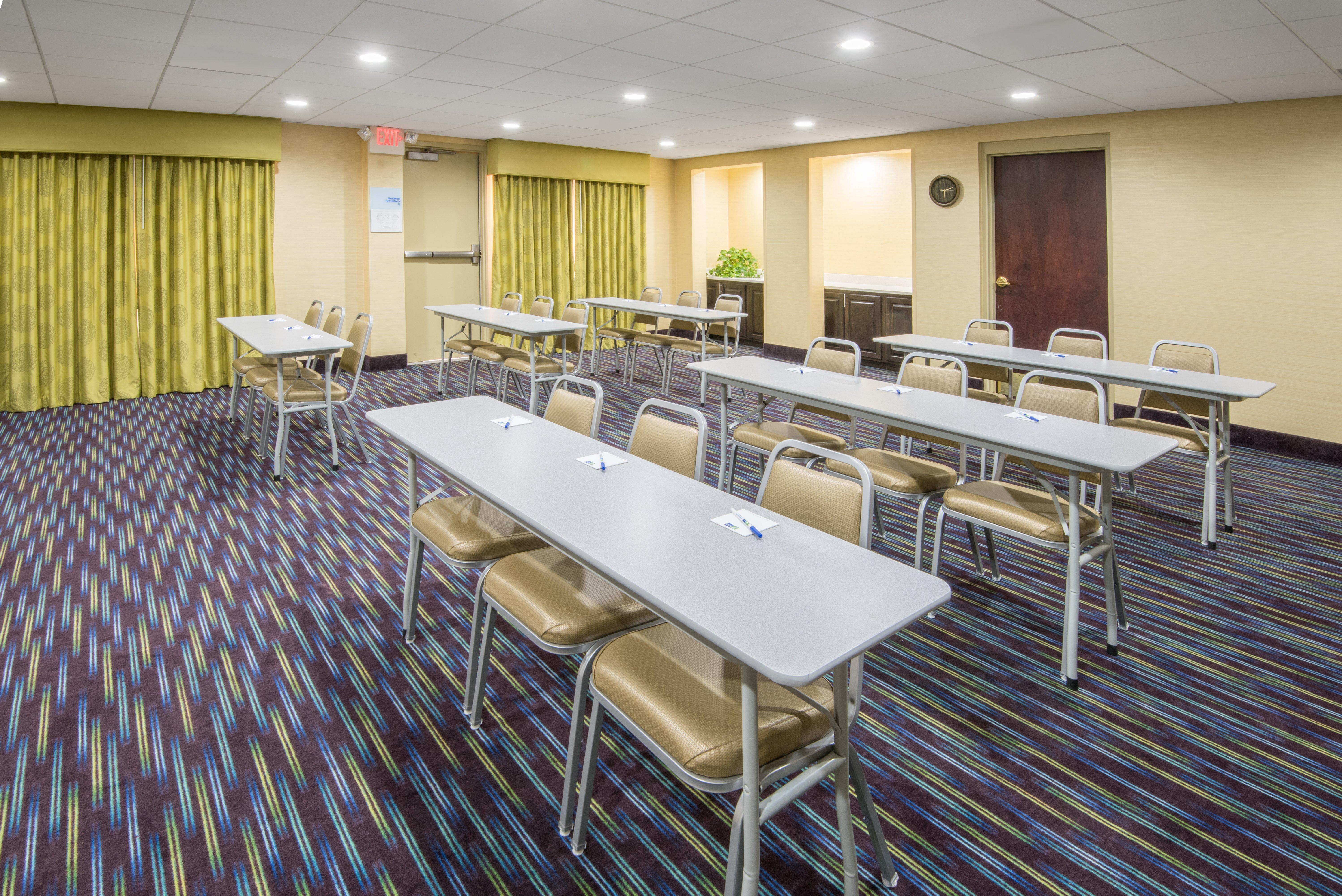 Holiday Inn Express Hotel & Suites Ashland By Ihg Экстерьер фото